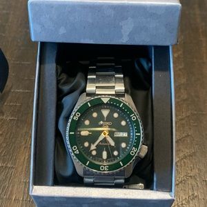 Seiko Sport 5 Hulk!!!